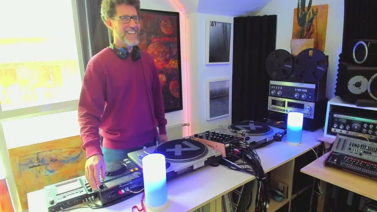 (Deep, Moody & Melodic House) Smoke Lab Transmission with Ari Karma