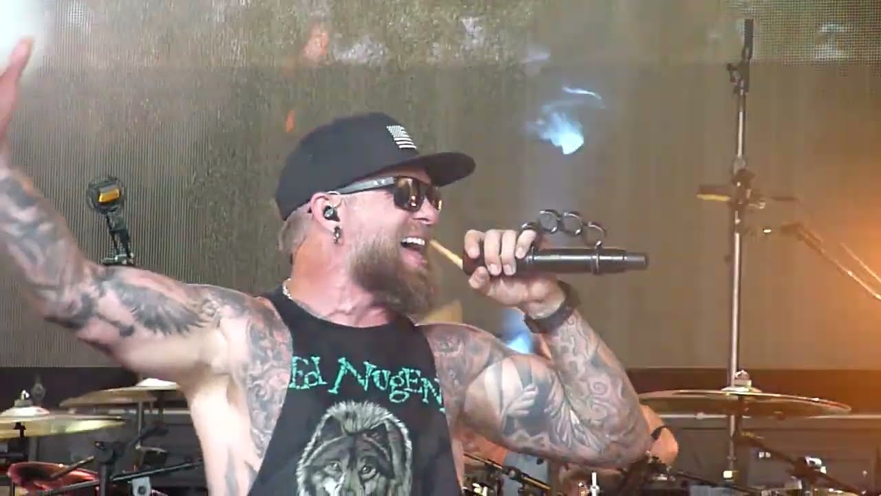 Brantley Gilbert - Shine, Take It Outside - White River Amphitheatre - Auburn WA - 6-30-2023