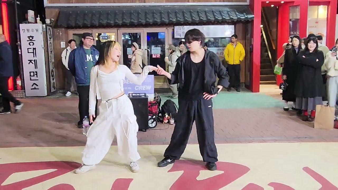 《PingPong#핑퐁》 EunBi#은비&JinMyung#진명 Couple❤Dance BeOur#비아워 HongDae#홍대 Busking#버스킹 20250313 220346