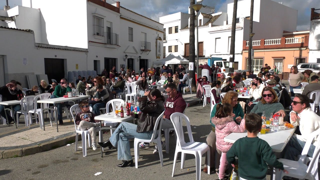 Gran ambiente en la IV Verbena Solidaria de Vera Cruz