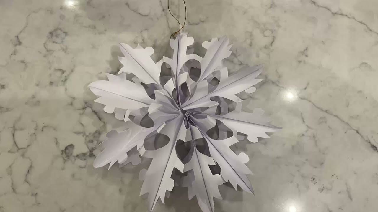 How To Make A Paper Snowflake Wreath