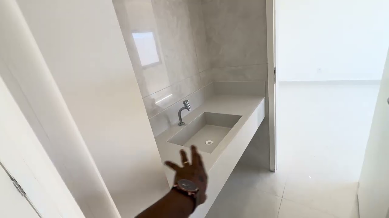 Casa de altíssimo padrão Pé na Areia no Padang