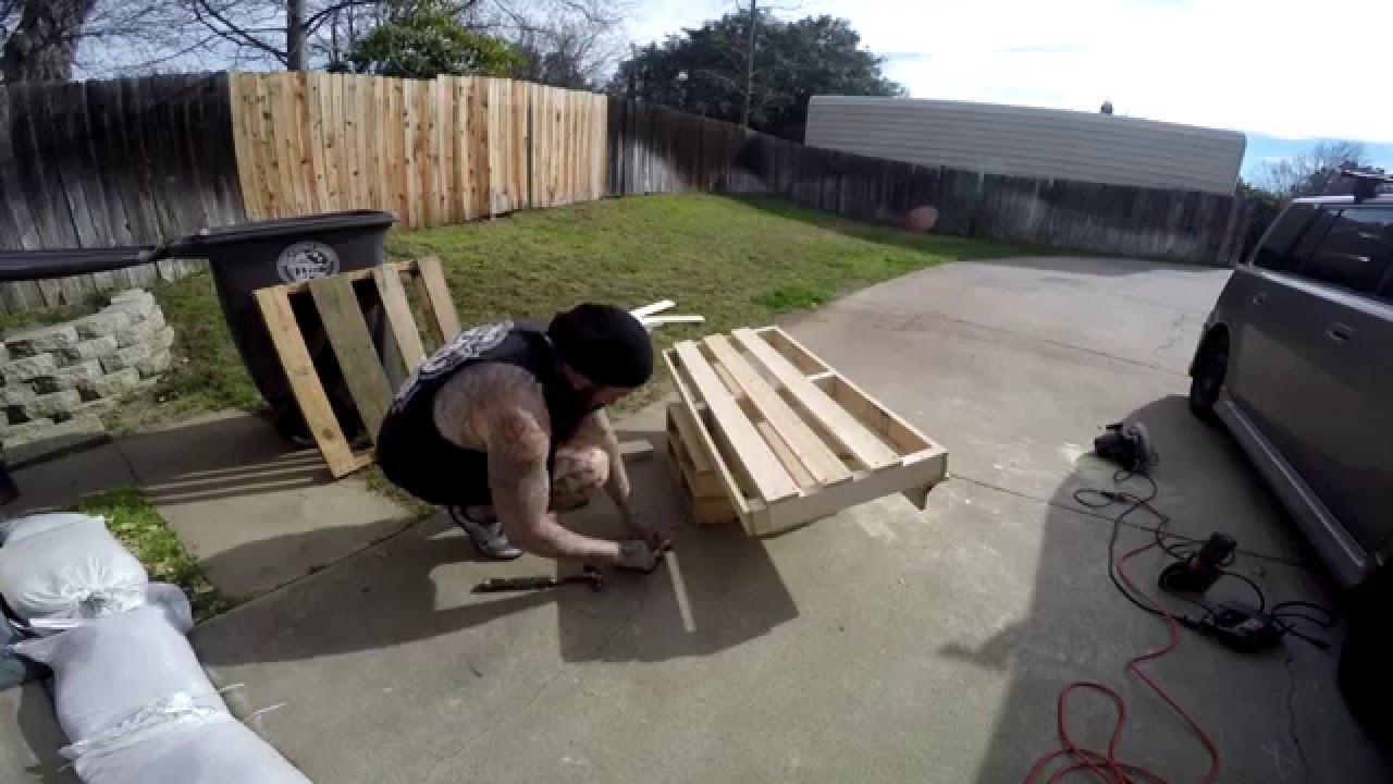 DIY PALLET HIS AND HERS WINE AND WHISKEY BAR