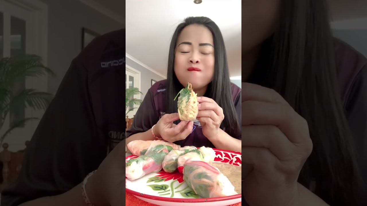 เปิบอาหารเวียดนามคำใหญ่ตาสวดคือเก่า