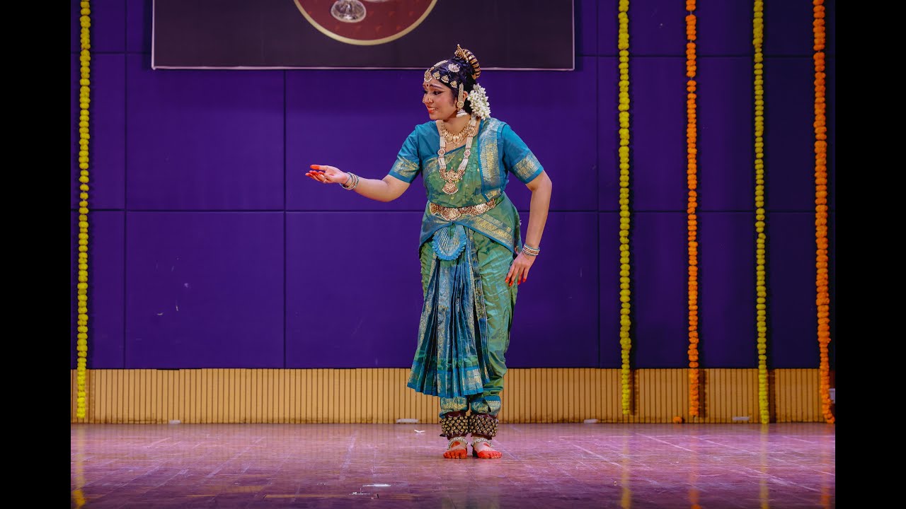 Kabhun Badhegi Choti - a bhajan by Surdas