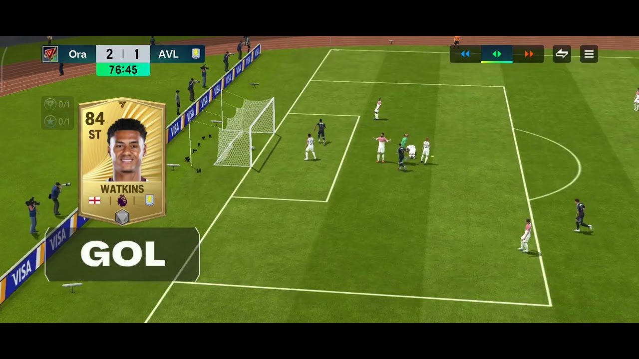 Hello guys aku kembali aku hari ini mau main game FC mobile lagi persiapan buat event terbaru TOTY 