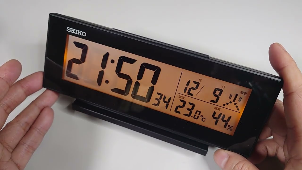 【SEIKO】カッコいい置き時計をいただきました