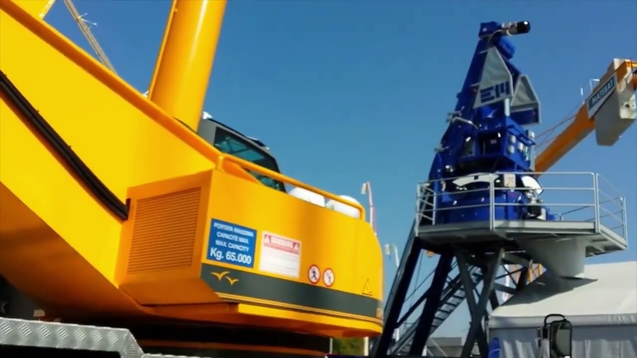 Our Partner Locatelli Crane Stand @Intermat Paris Show 2015