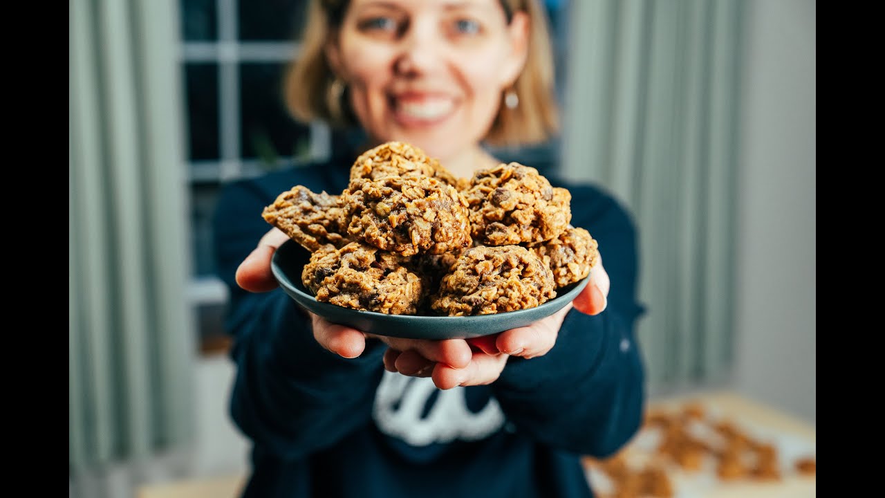 Chewy, Oatmeal, Chocolate Chip Cookies