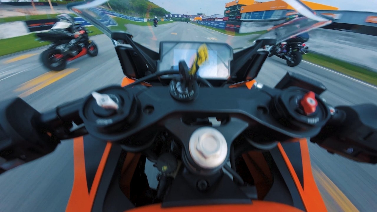 Track Day Training 8 (4). Party after the rain.