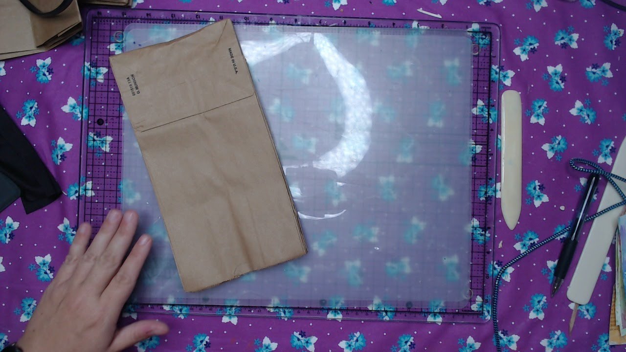 Scrappy Sunday:  Lunchbag mini junk journals