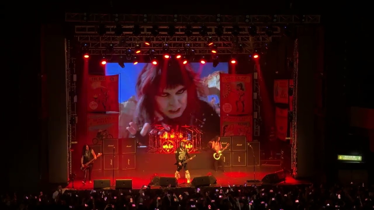 W.A.S.P. tocando Wild Child en Bogotá | Conexión total en el Royal Center