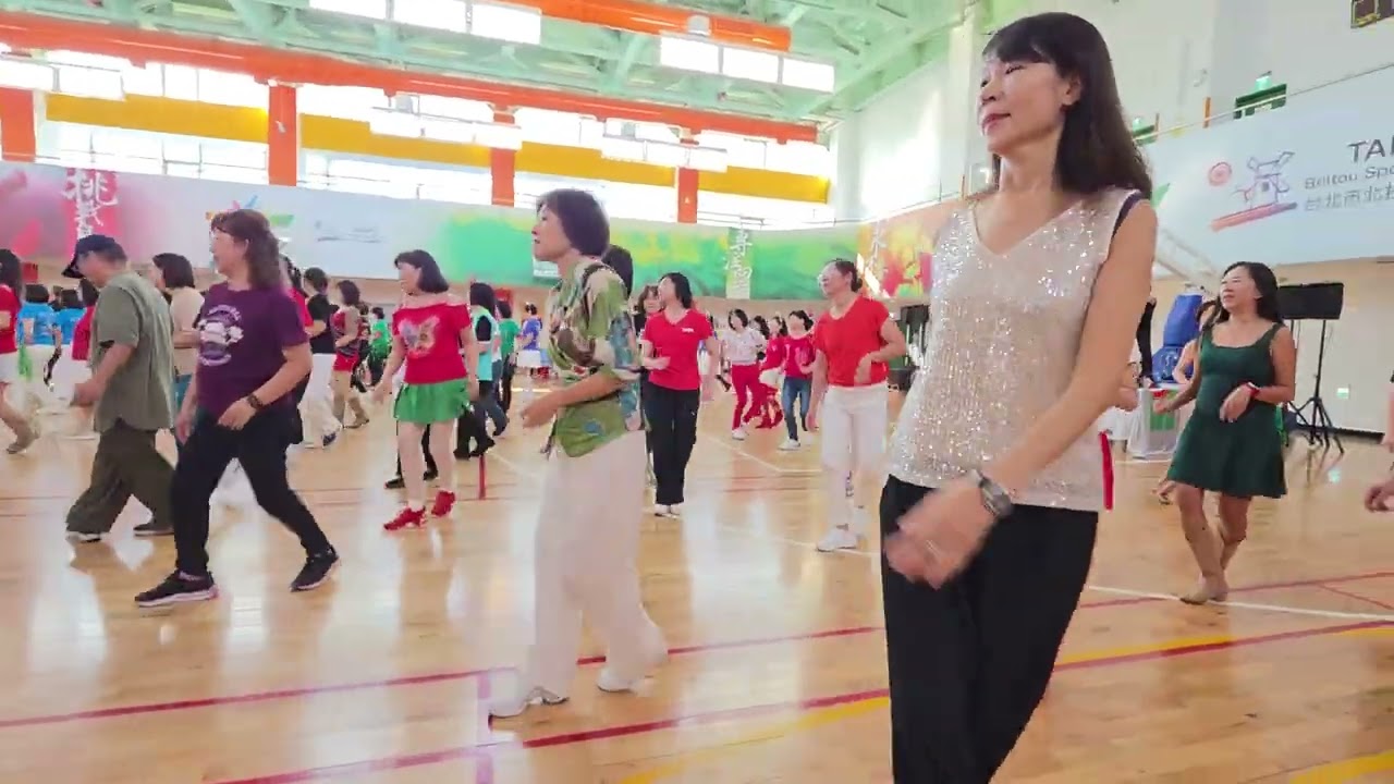 Vieni Al Mare line dance:Fashion Liu's Christmas party:新潮Liu活力排舞銀色聖誕趴