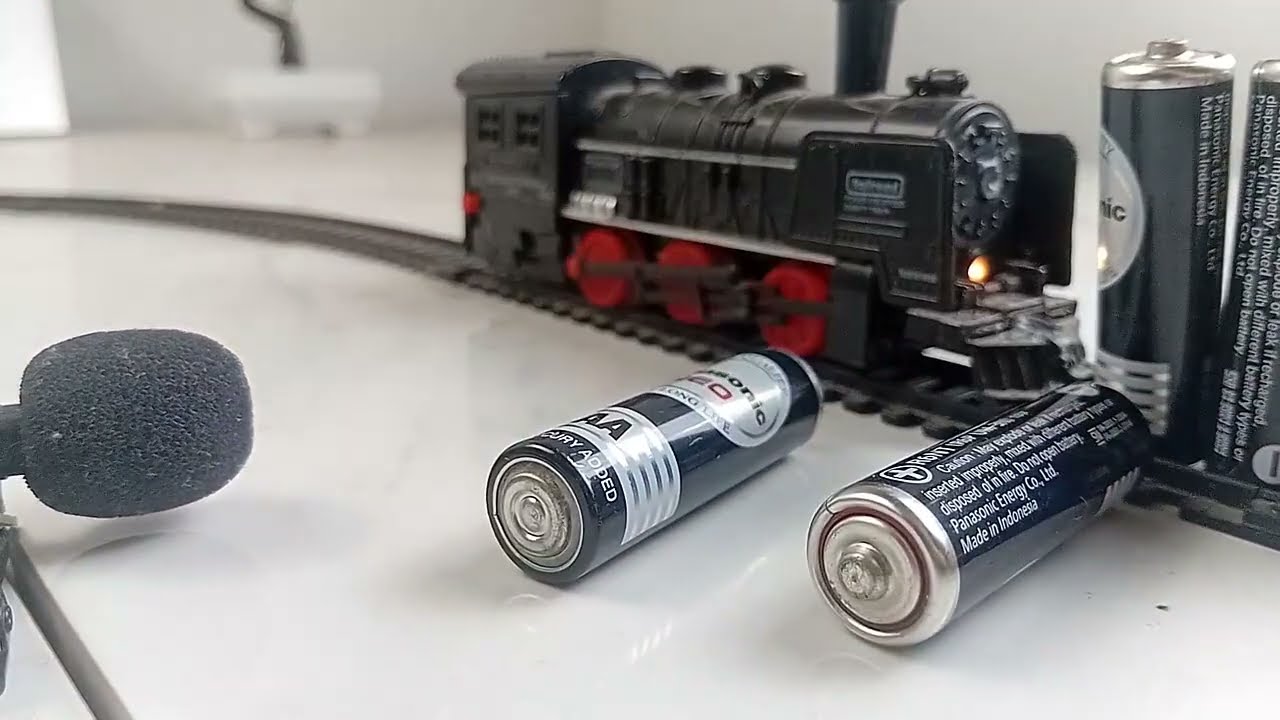RC Train vs. Real Life Objects (SHOCKING) / AA Battery vs rc train crash testing Detail