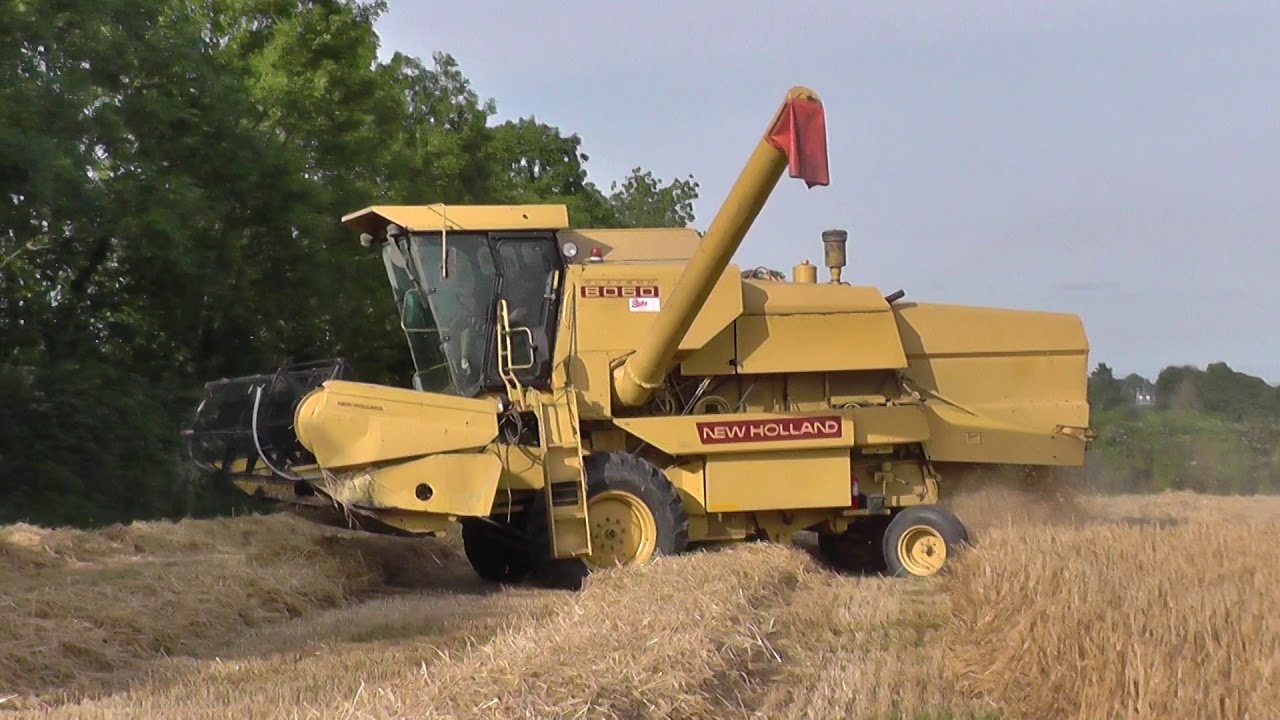 Harvest 2017 New Holland Clayson 8060
