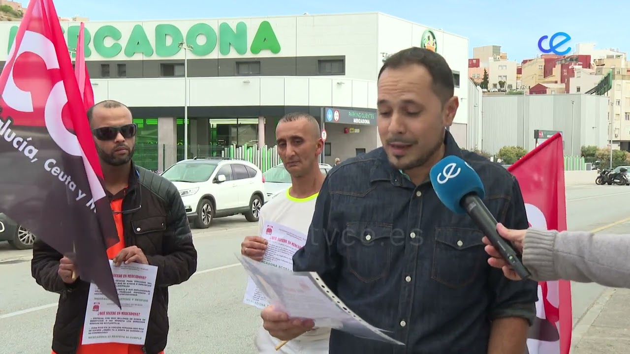 CGT se concentra en Mercadona por el despido de un afiliado en La Carolina