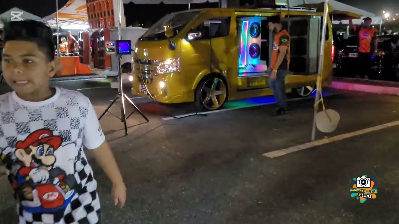 Bass and Street style car show