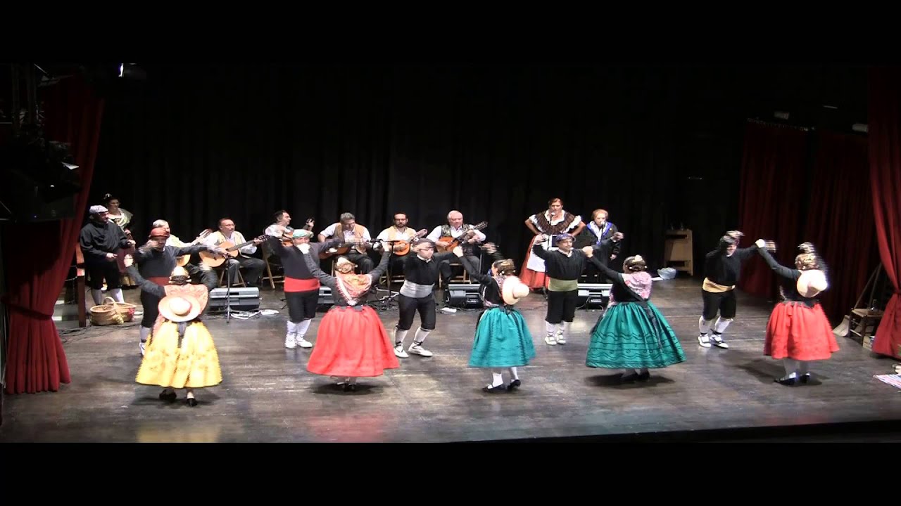 IVTemporada de Folklore Valencià a Picanya - La Senyera