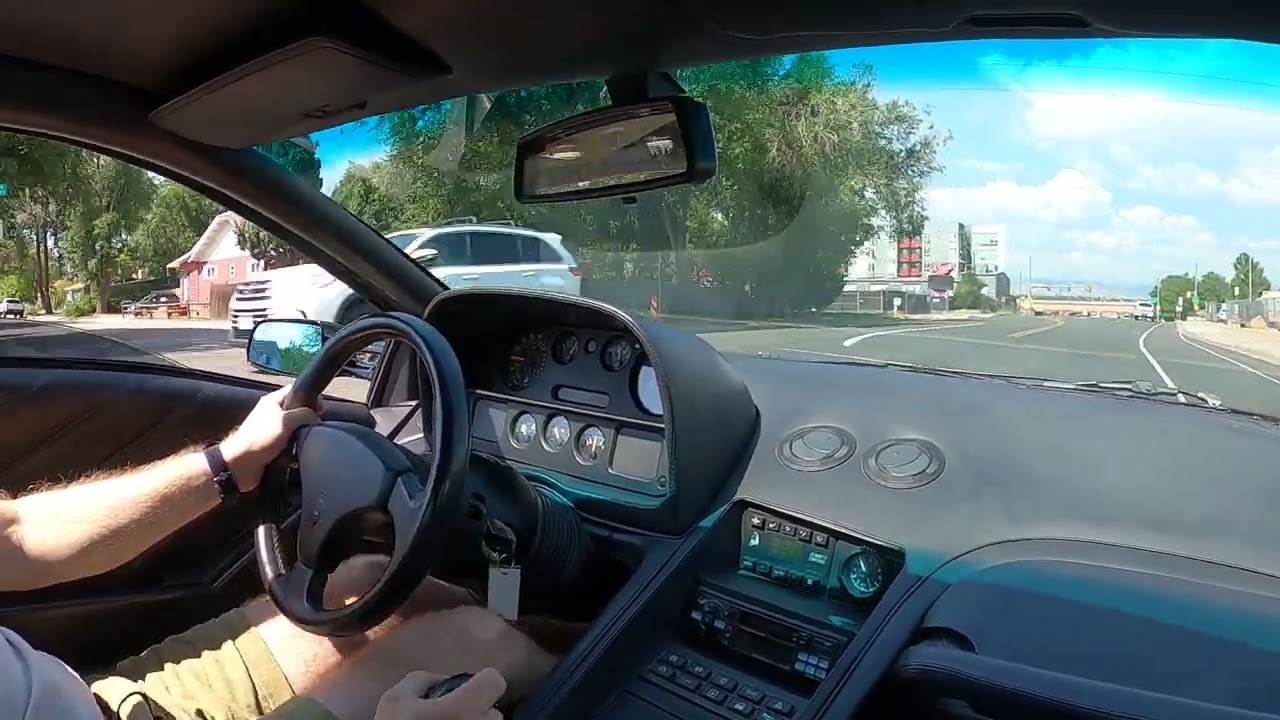 1992 Lamborghini Diablo Driving Video