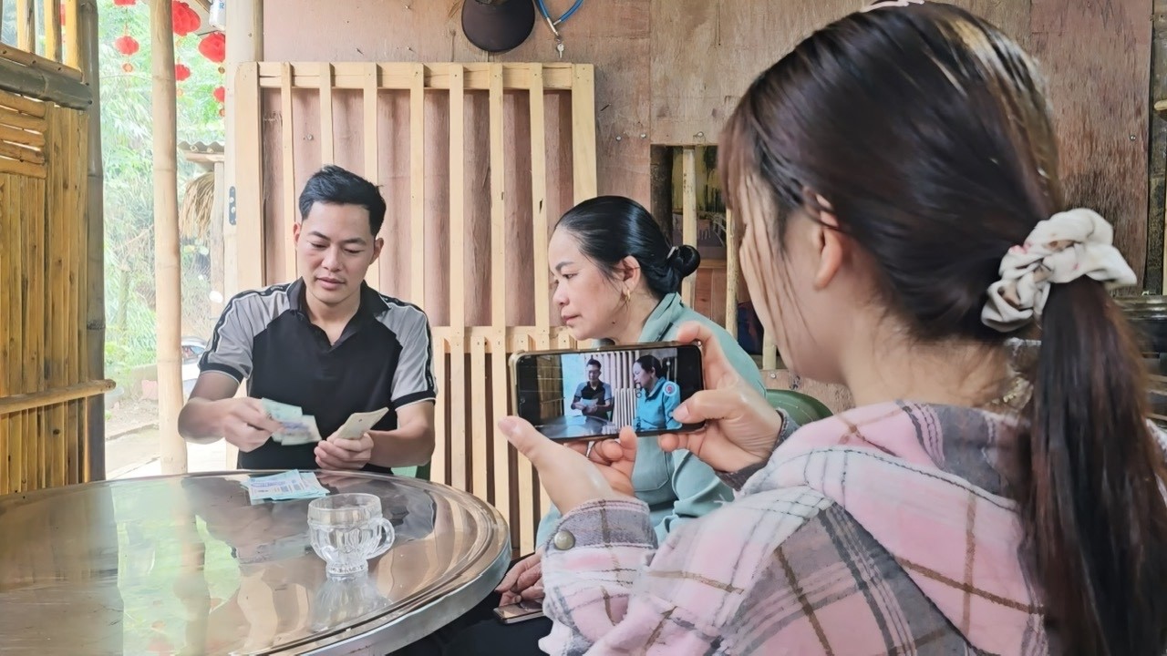 This man suddenly showed up and compensated the family for the damages