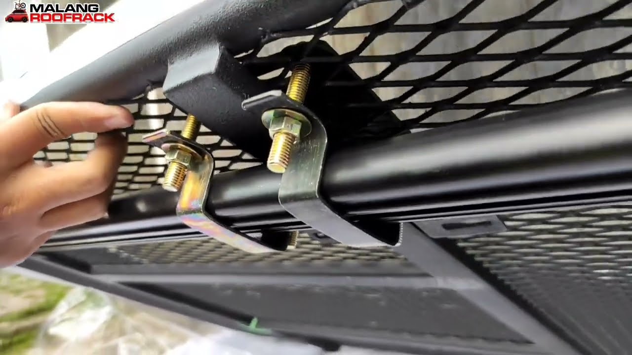 Bracket custom Roofrack Rak Mobil PNP dengan roofrail model universal