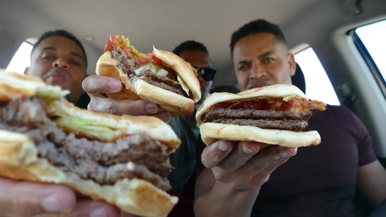 Впервые ем WHATABURGER @hodgetwins
