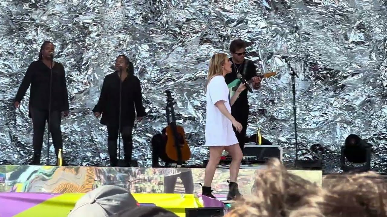 Ellie Goulding - Love Me Like You Do - Superbloom 2023