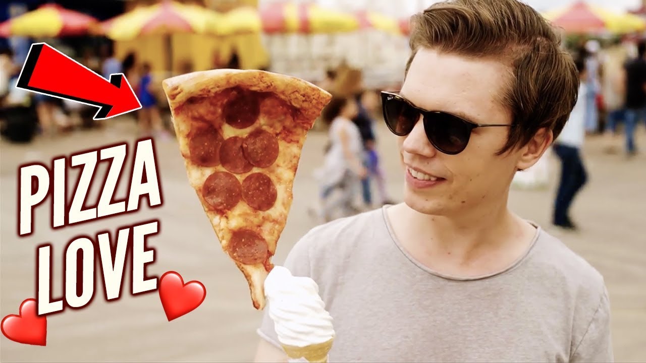 Pizza Love (ft. @RoomieOfficial)