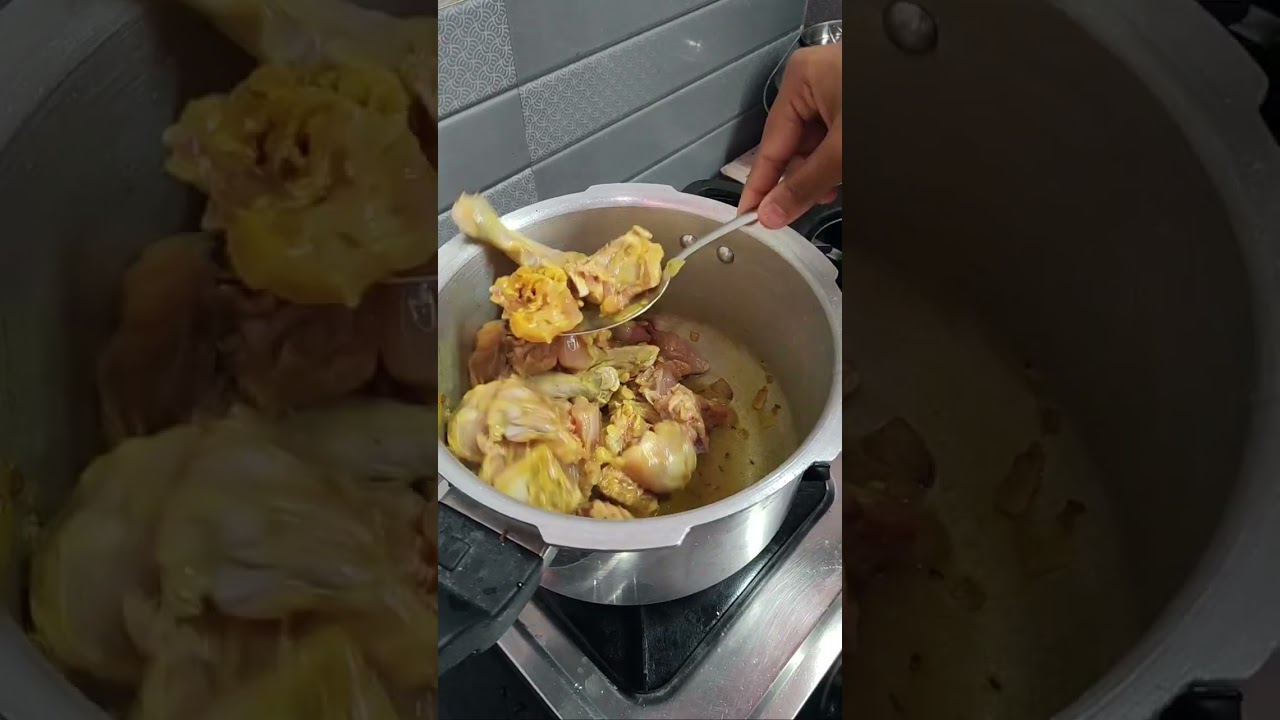 Chicken curry with roti