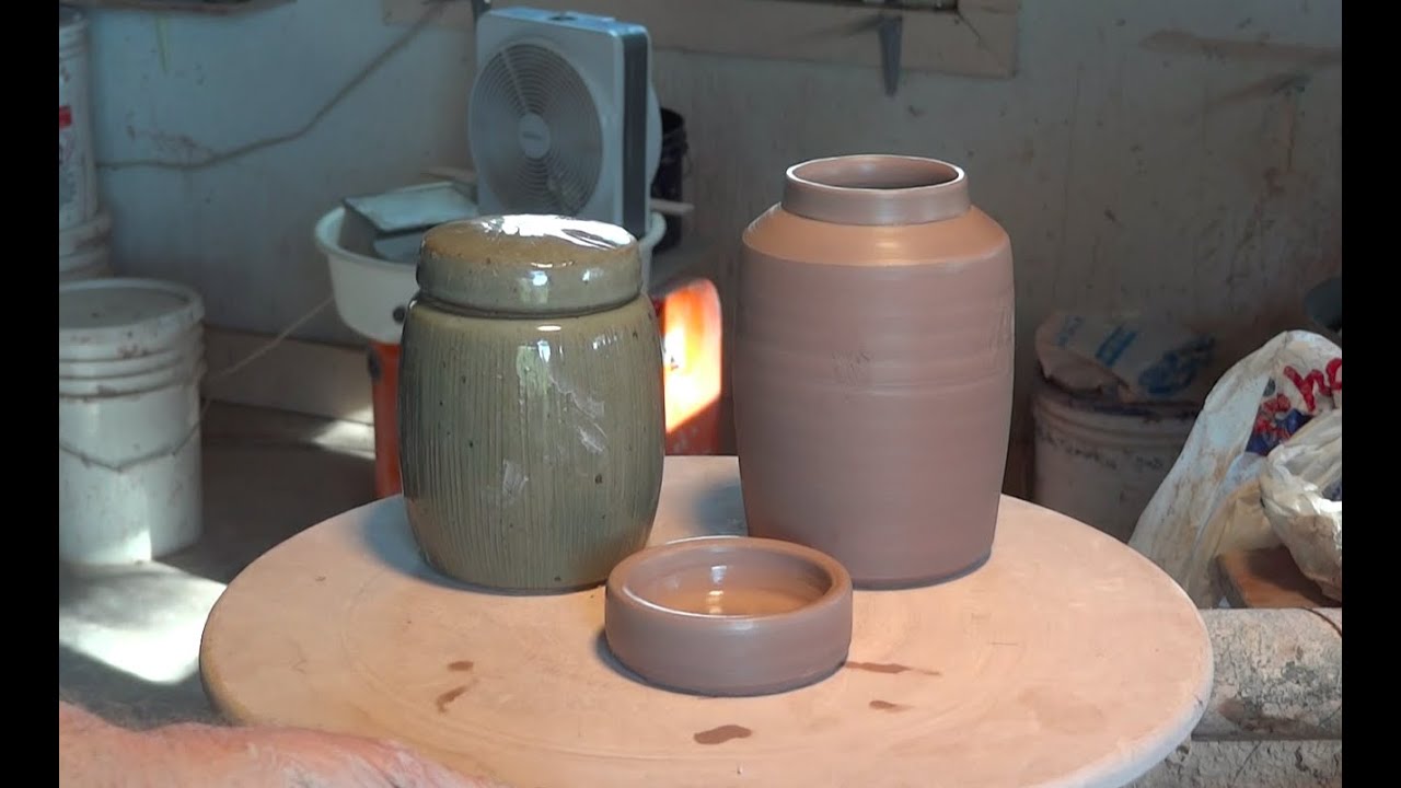 How to throw a lidded cylinder caddy - July 28th 2020 with Simon Leach