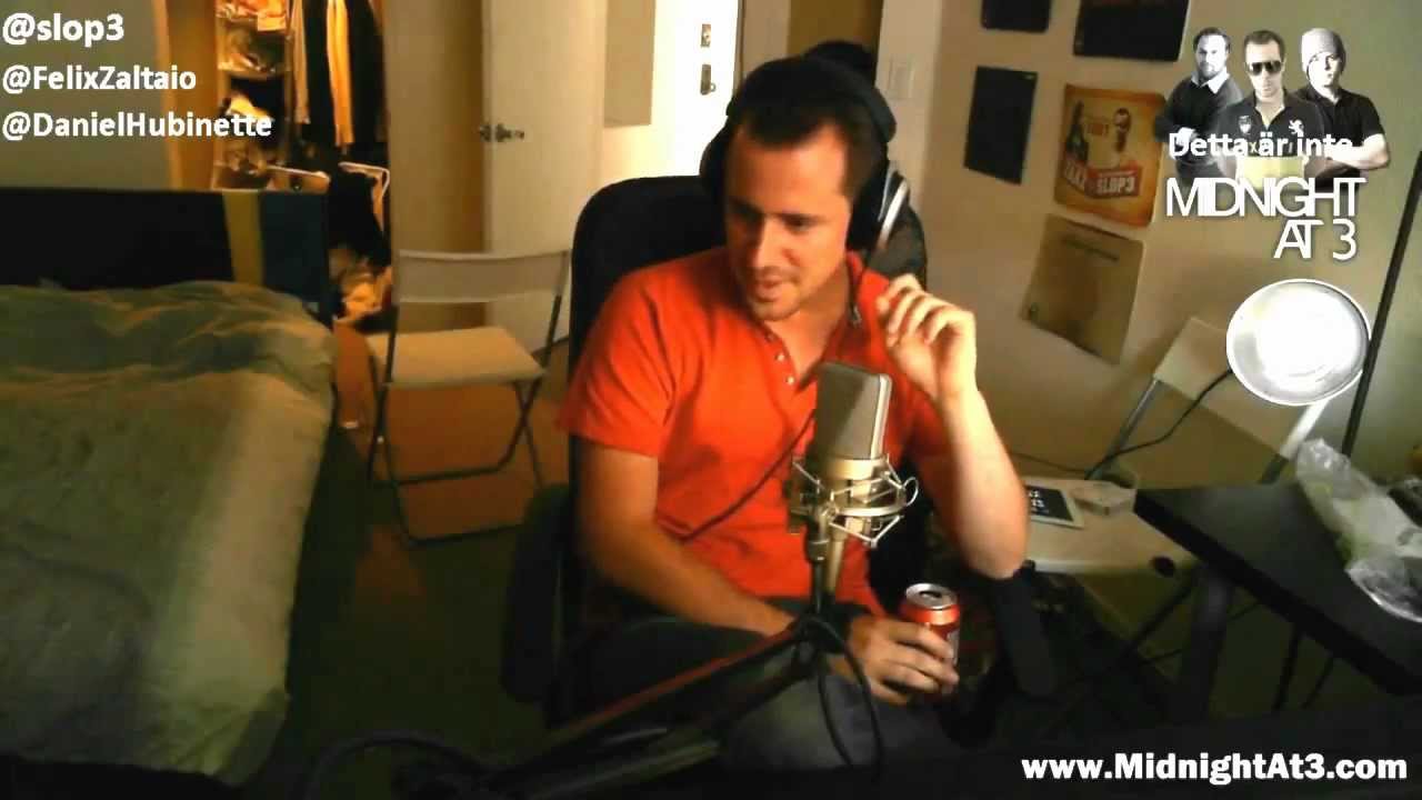 Felix busringer till Heta Linjen på Midnight at 3 (2012-08-07)