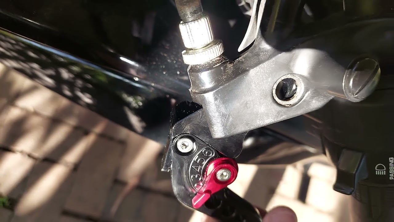 Honda CBR 250R Brake and Clutch Lever Replacement with Ebay Levers