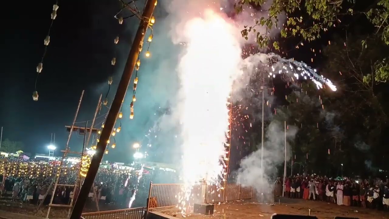 വാഴാലിക്കാവ് വേല 2026 കമ്പം കത്തിക്കൽ