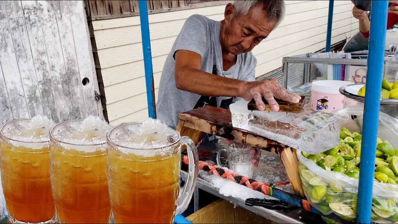 Shaved Ice Lemon Tea Make by 85 Years Old Grandpa - Thai Street food