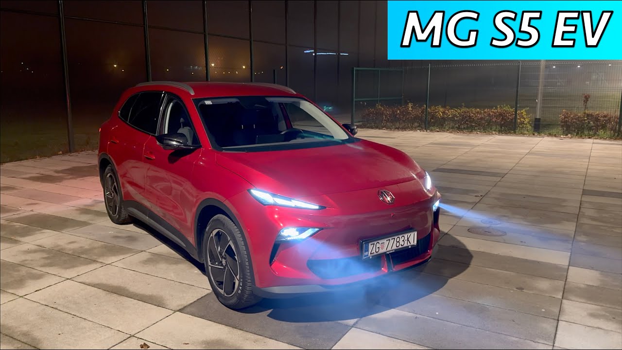 MG S5 EV Night Review (Exterior - Interior) Apple CarPlay