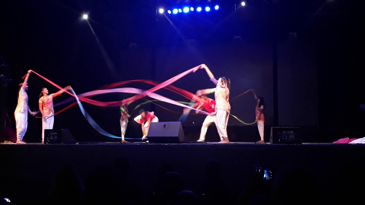 Ministério de dança Louvor na Terra - O maior pintor do mundo.
