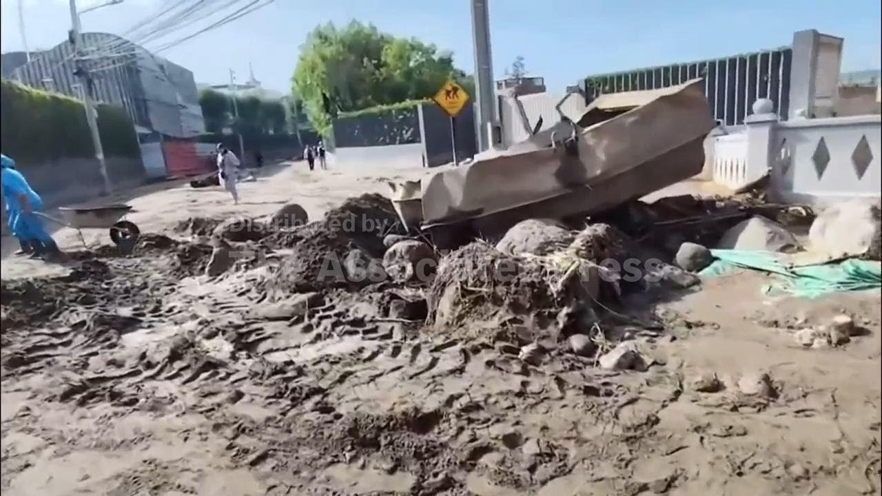 At least 2 dead, hundreds of properties, vehicles impacted by flooding in southern Peru