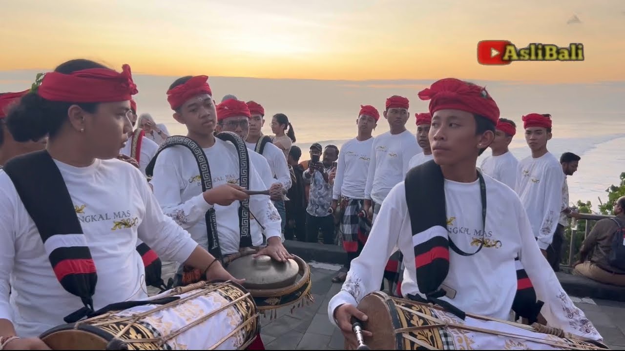 Jaen sajan ne Baleganjur Sunset in Paradise Festival Tanah Lot 2024
