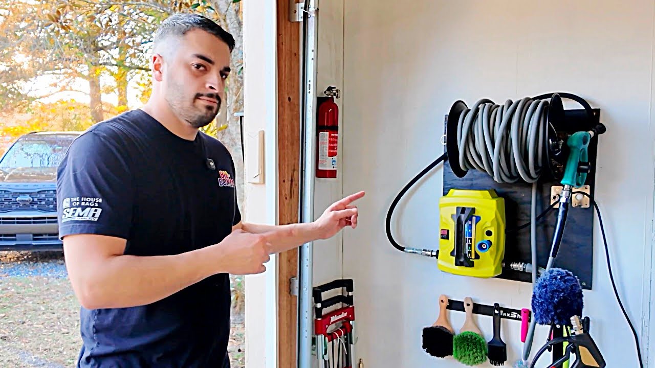 Самостоятельно закрепите на стене мойку высокого давления Ryobi Automotive и обновленную мойку C6...