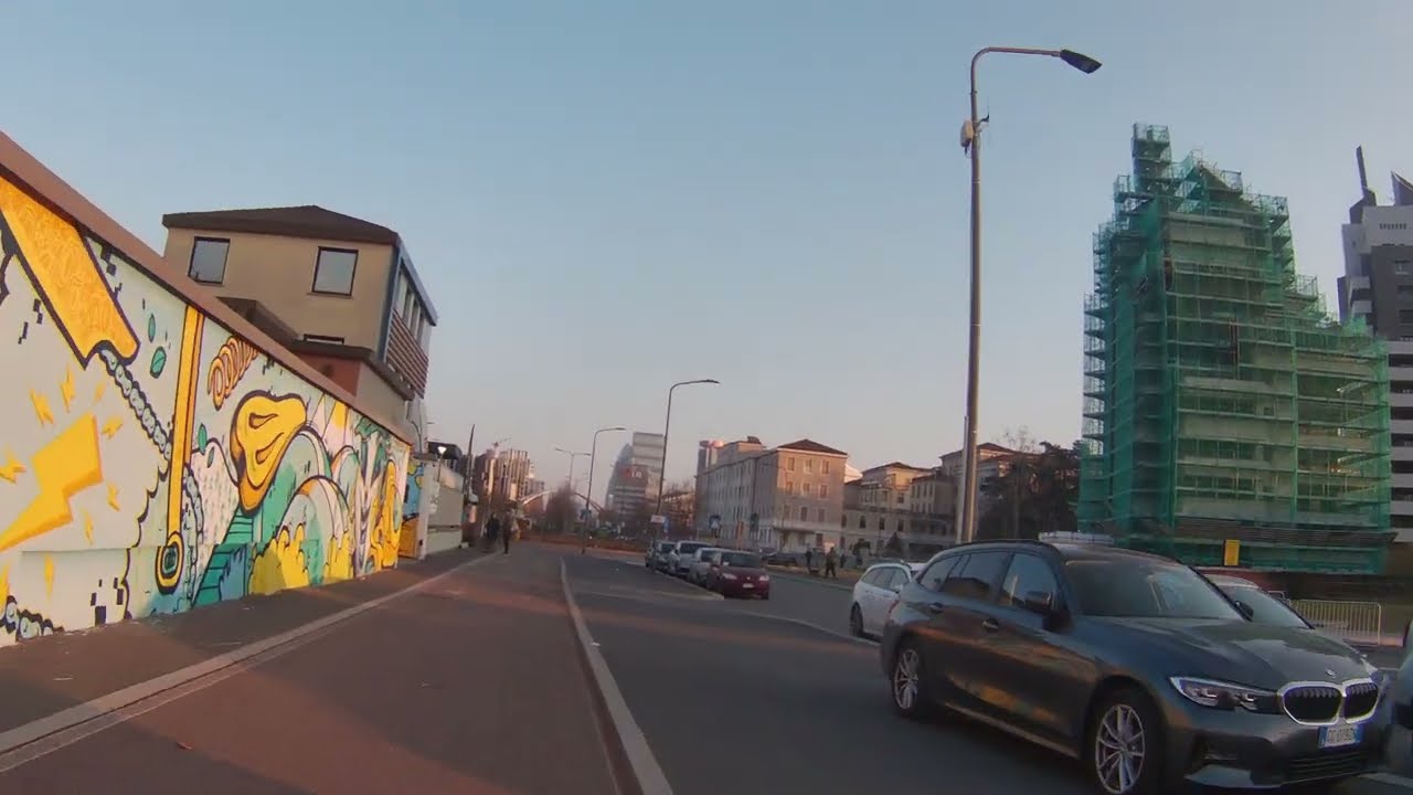 Ciclabile v Papa, v Palazzolo, centro Portello, giardini Alfa Romeo fino a viale Serra - Milano