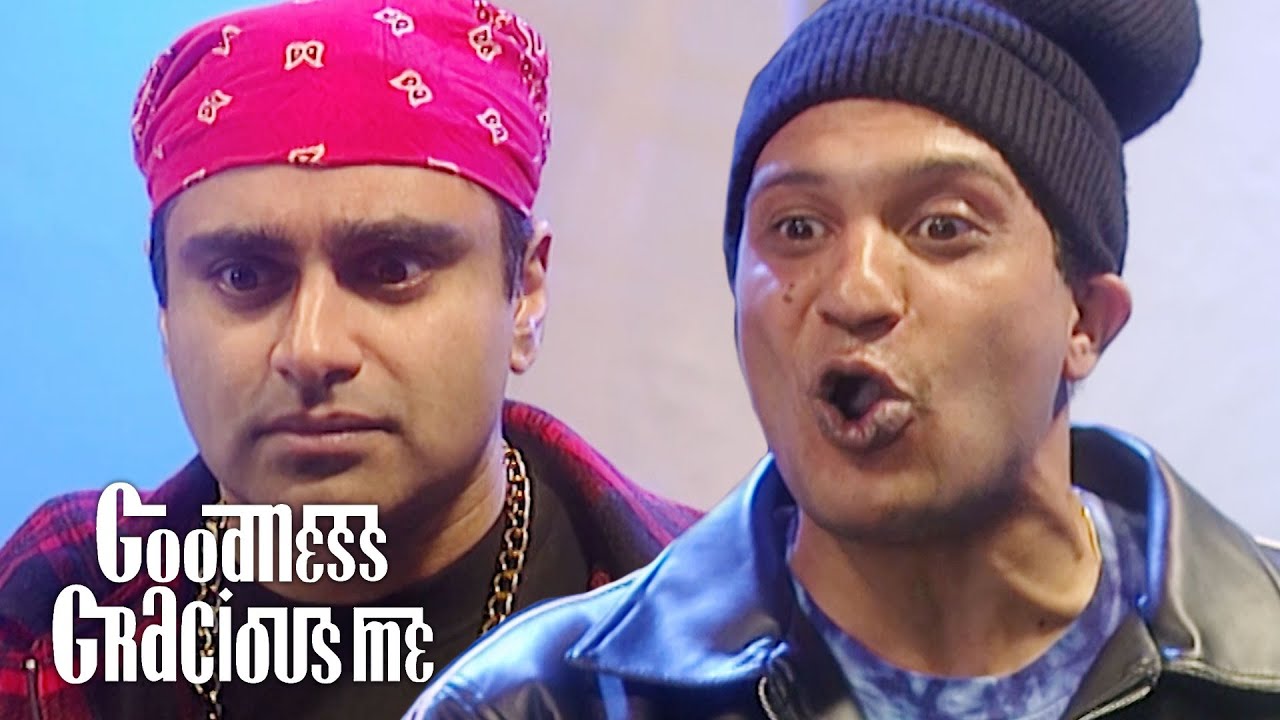 The Teenagers go to an Internet Caf&eacute; | Goodness Gracious Me | BBC Comedy Greats