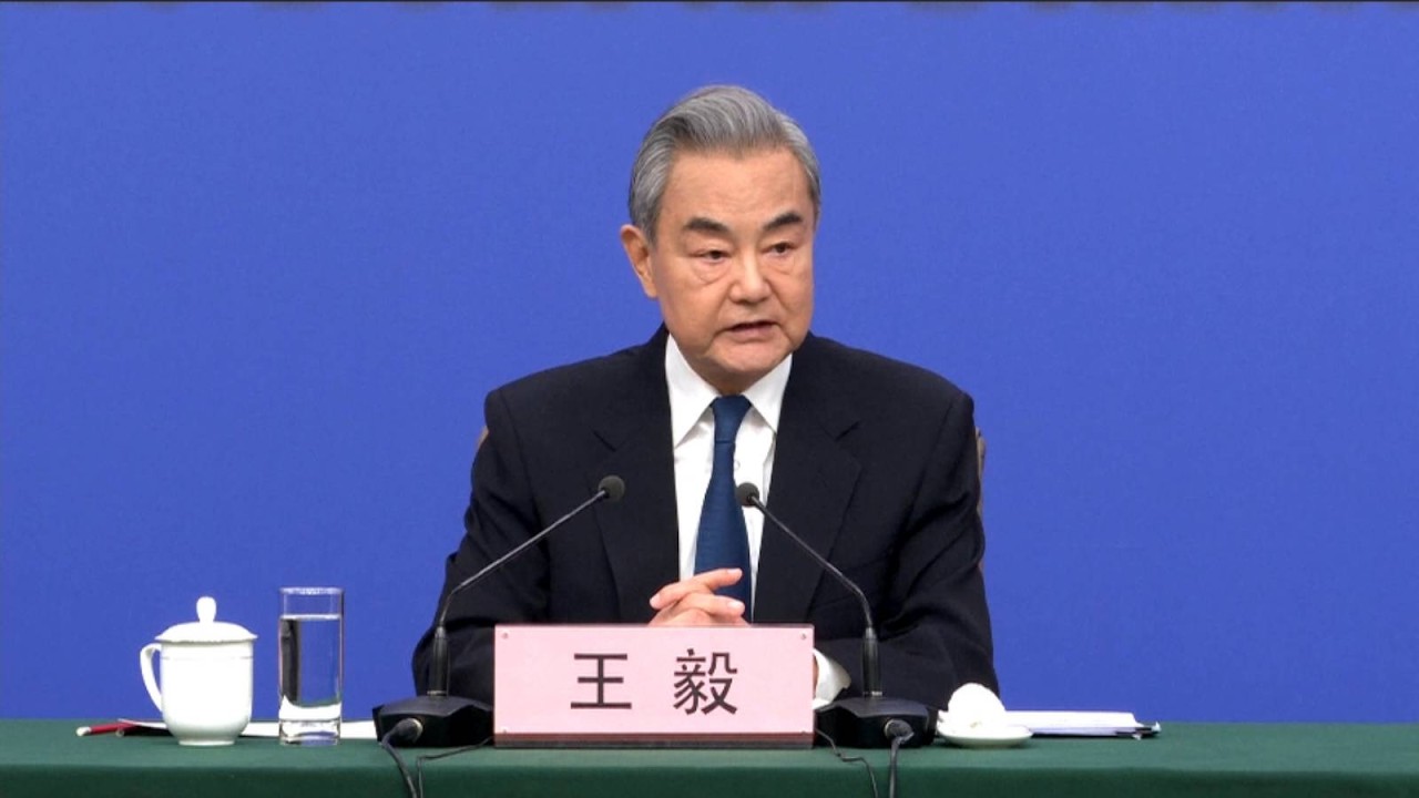 【两会超话】坚定有力！180秒速览外长记者会“提气”答问