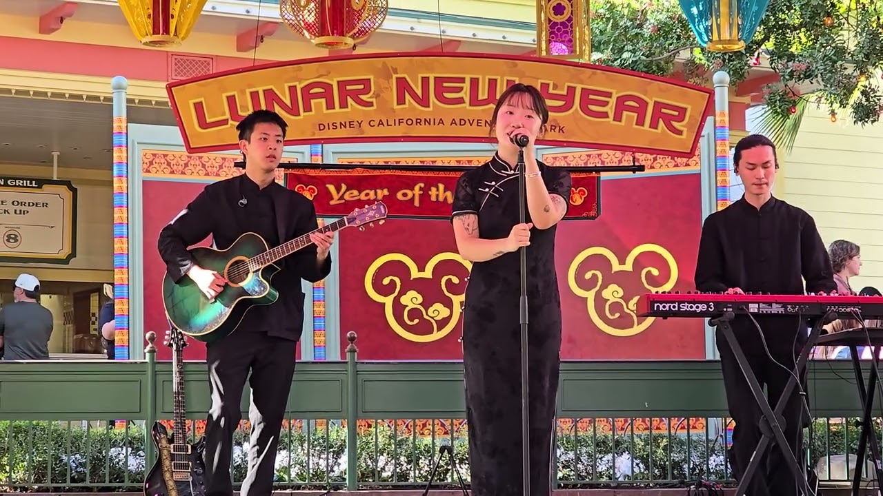 260126 Fortunes - 聪明累 (Disneyland, CA) [4K 60fps]