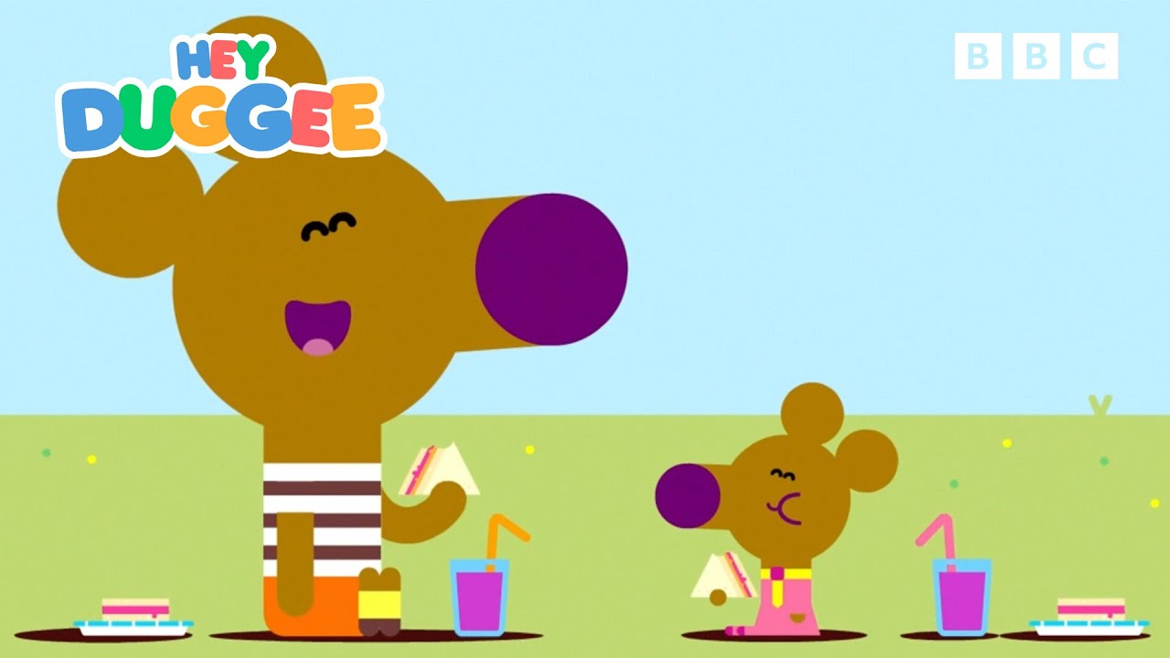 Time for a Squirrel Picnic | 10+ Minutes | Hey Duggee