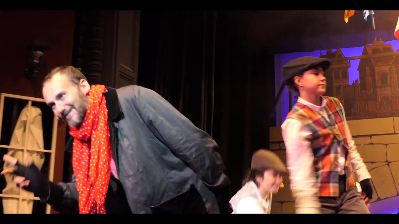 OLIVER, el noi de l'orfenat (Tràiler)