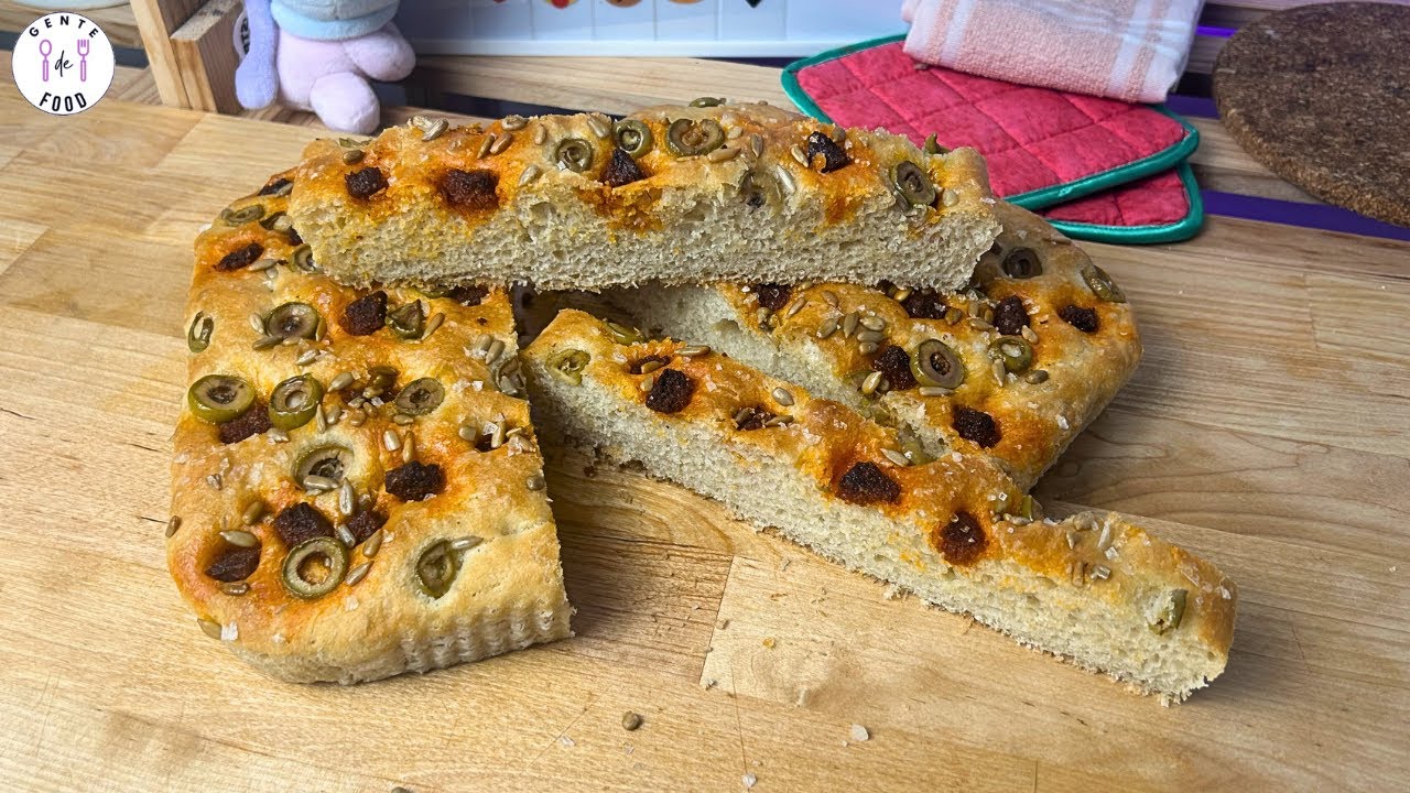 Focaccia de pipas, aceitunas y sobrasada | Receta #282 | GENTE DE FOOD 