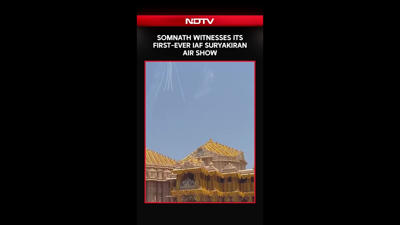 Somnath Temple Witnesses Its First-Ever Spectacular IAF Air Show During Somnath Amrut Mahotsav