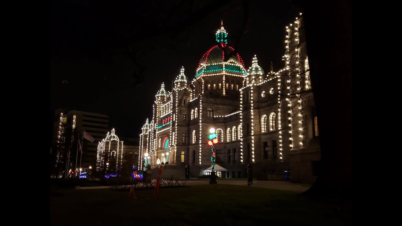 Victoria Canada, Christmas walk to music