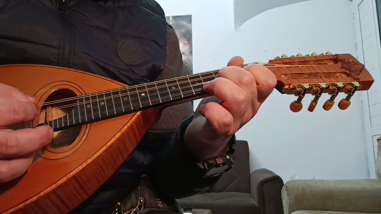 Μαλεβιζιώτης !! Με νότες (σολφέζ) μαντολινο κατασκευή Νίκου Αγριμακη !!!!!!!!!!