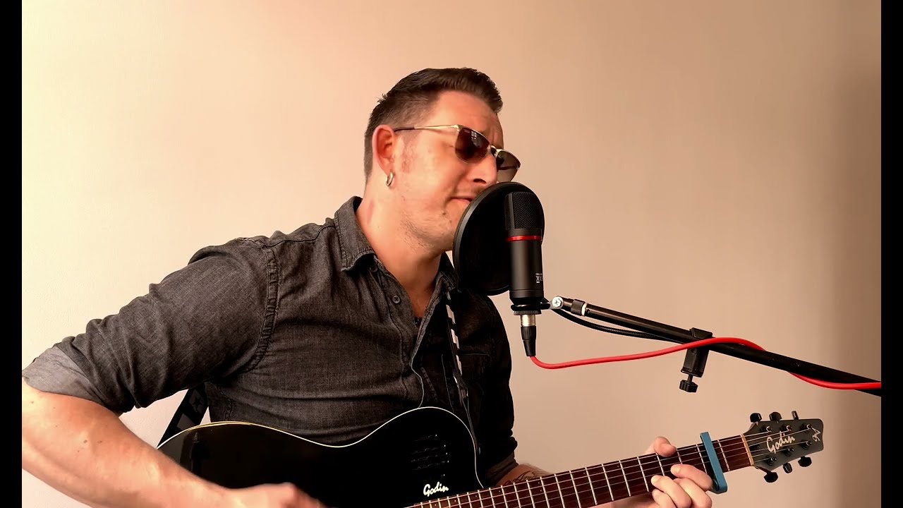 Johnny Cash - 'Ring Of Fire' (acoustic cover)